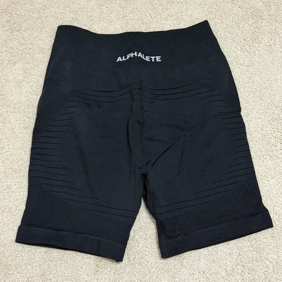 Alphalete Ozone Seamless Black Bike Shorts - Picture 3 of 7